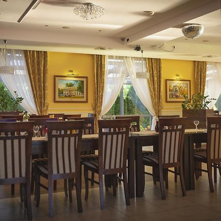 Hotel Pikul Puławy Екстериор снимка