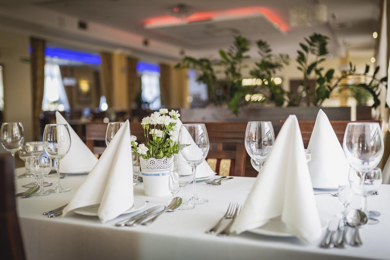 Hotel Pikul Puławy Екстериор снимка