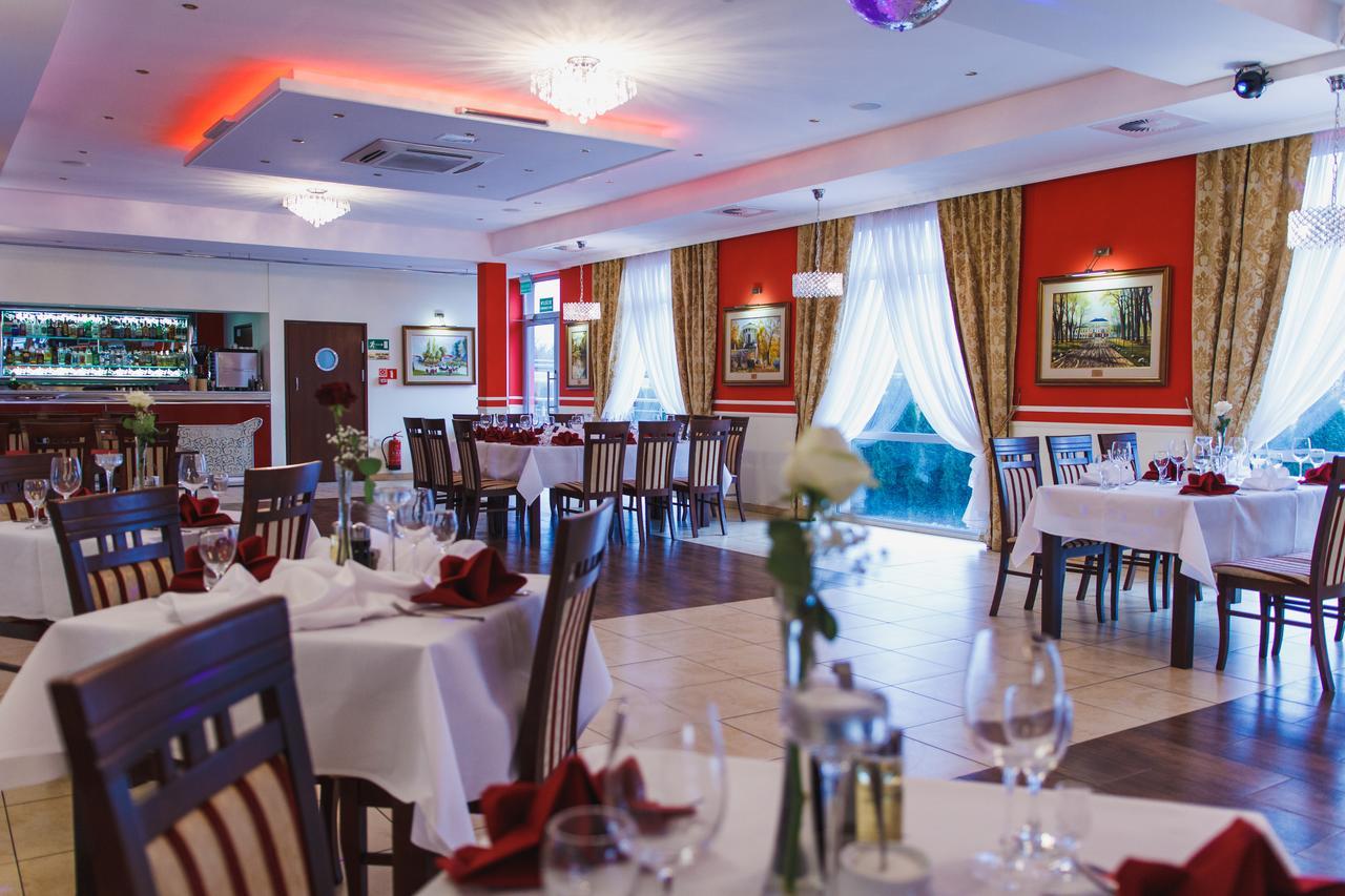 Hotel Pikul Puławy Екстериор снимка
