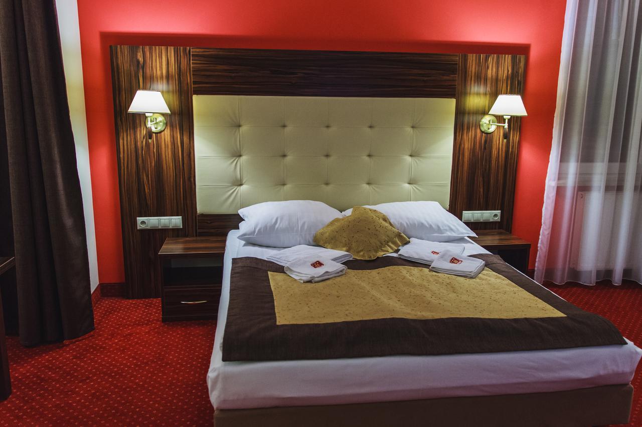 Hotel Pikul Puławy Екстериор снимка