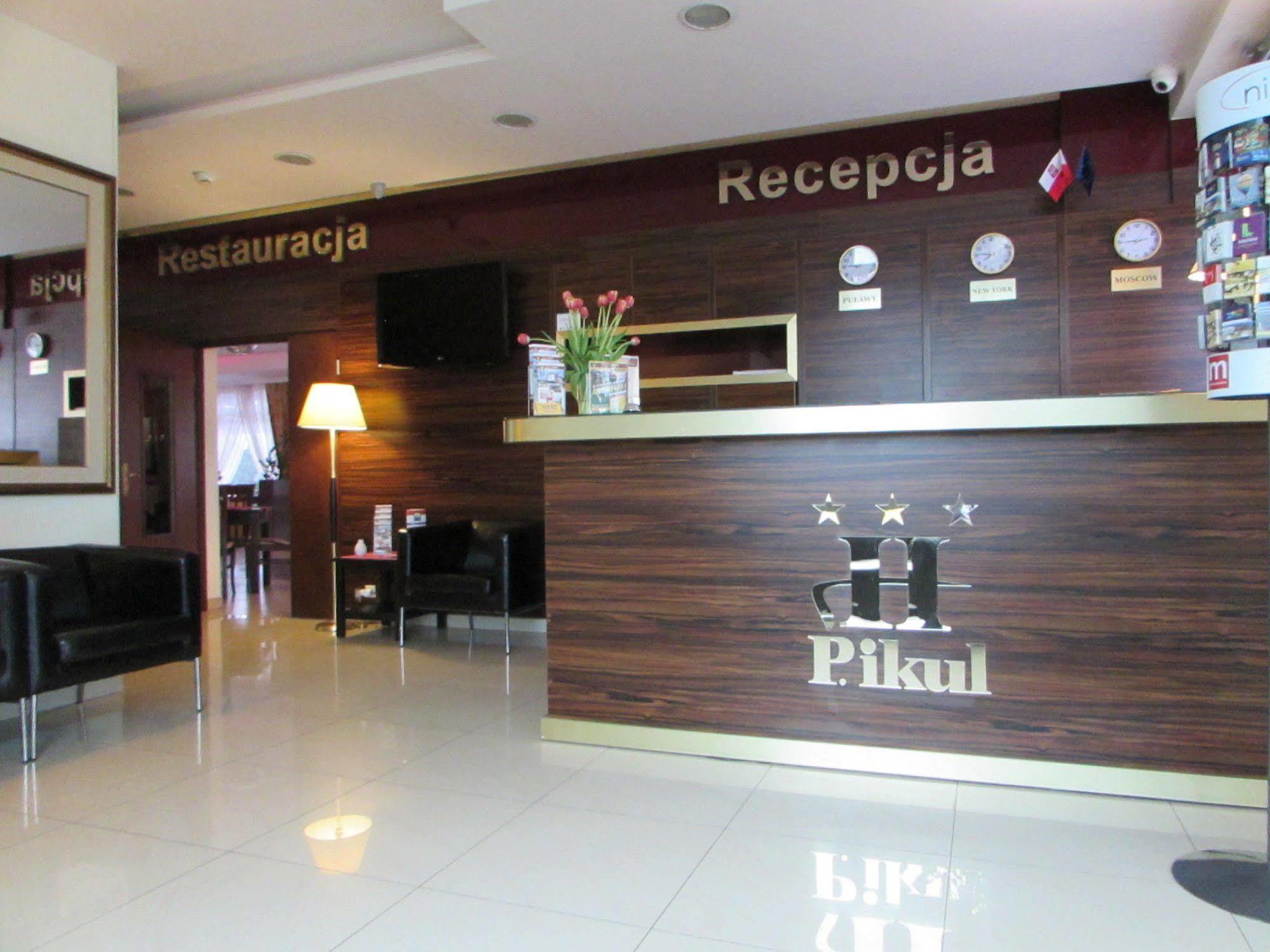 Hotel Pikul Puławy Екстериор снимка