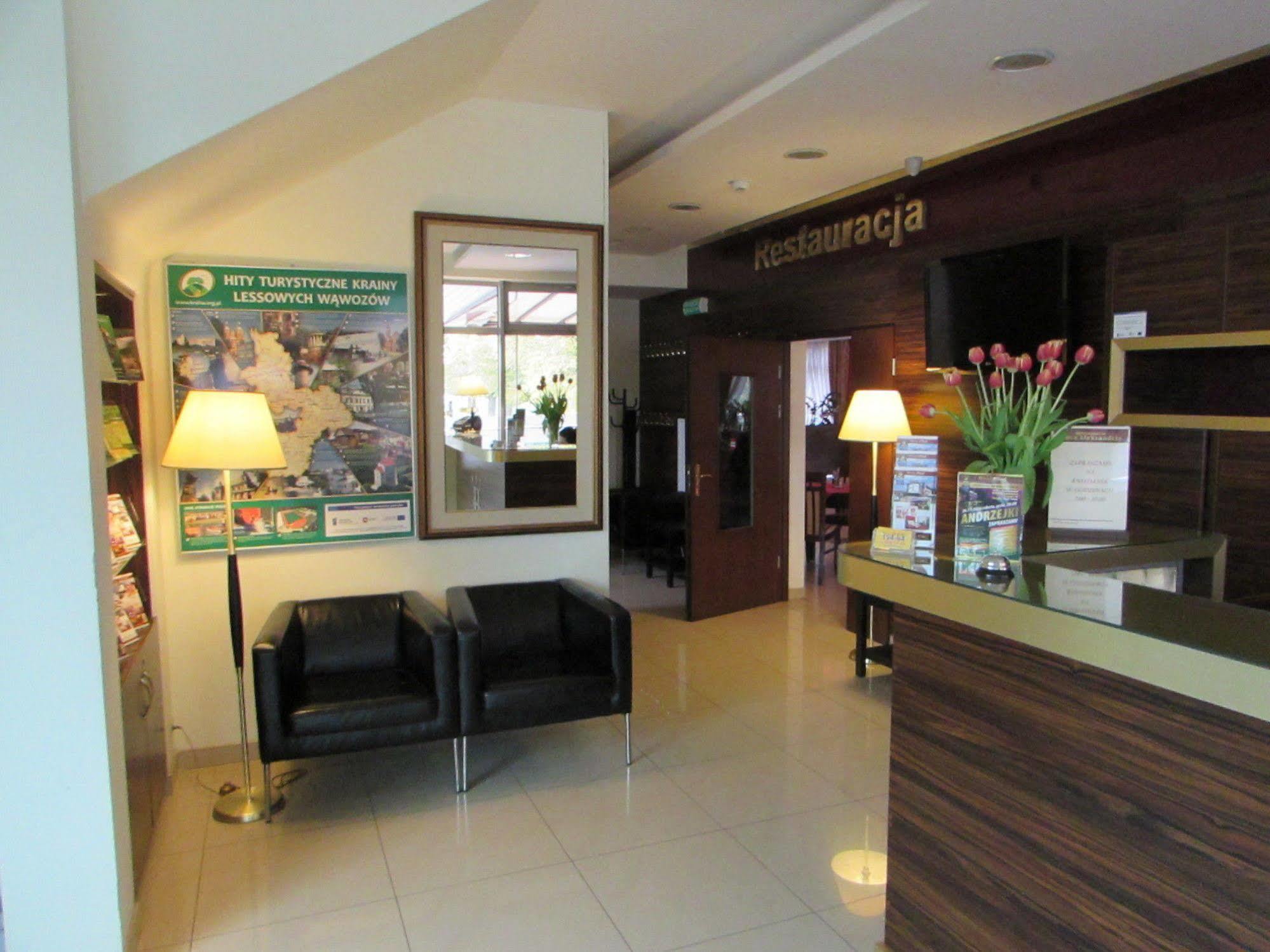 Hotel Pikul Puławy Екстериор снимка